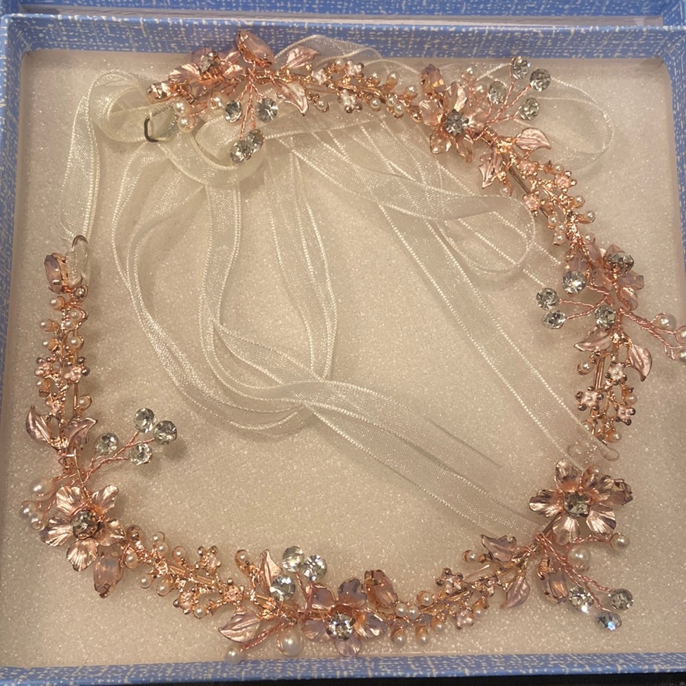 🌻 3 for $10 Rose gold headband